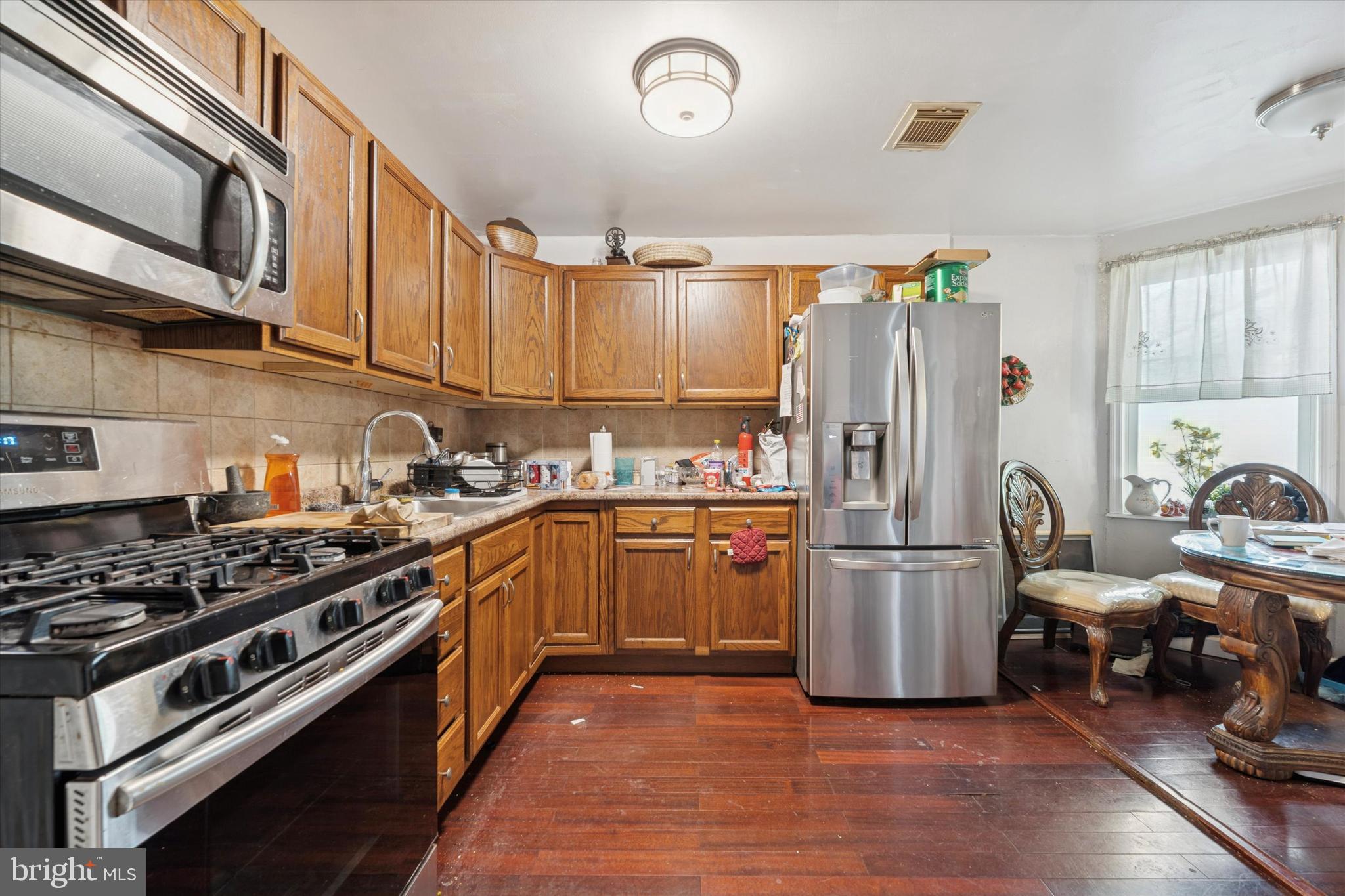 OLDE KENSINGTON - Residential