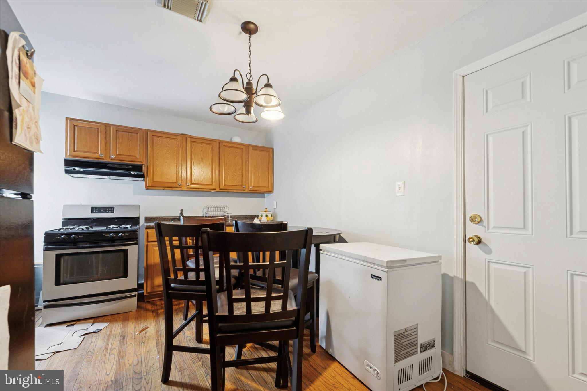 OLDE KENSINGTON - Residential