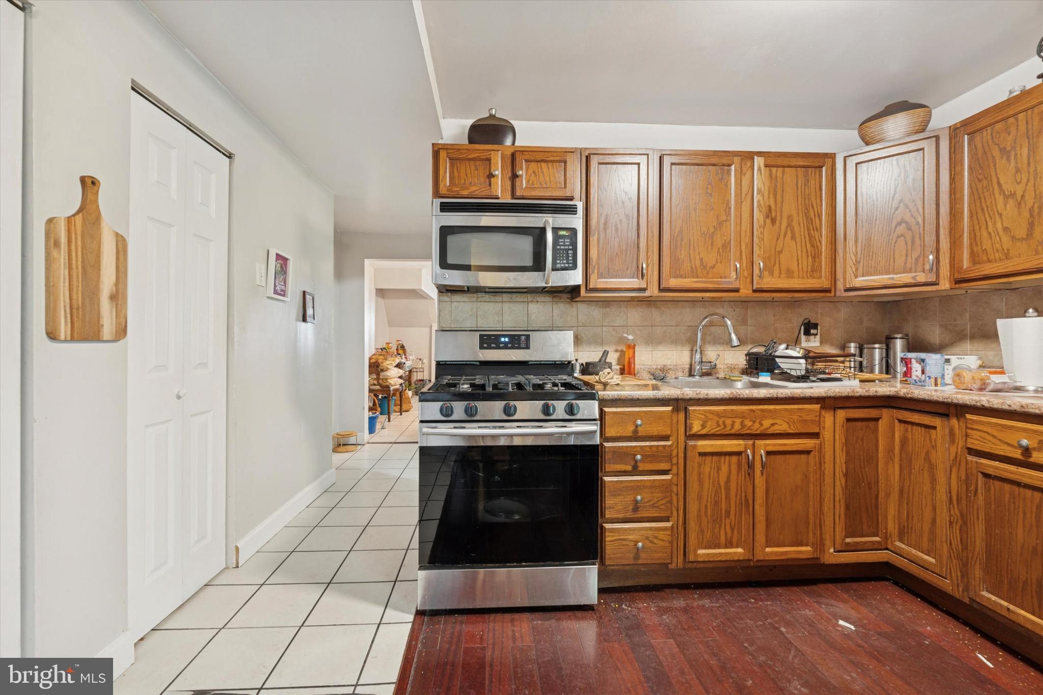 OLDE KENSINGTON - Residential