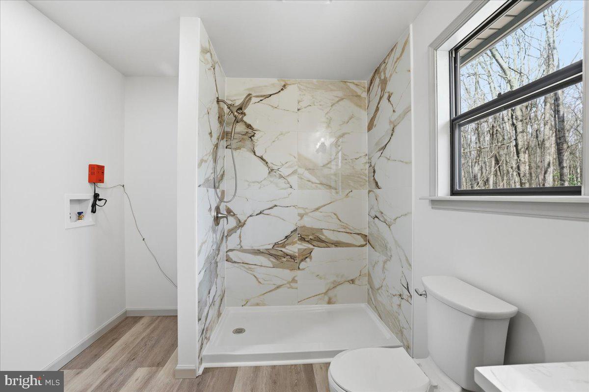 HOLIDAY POCONO - Residential
