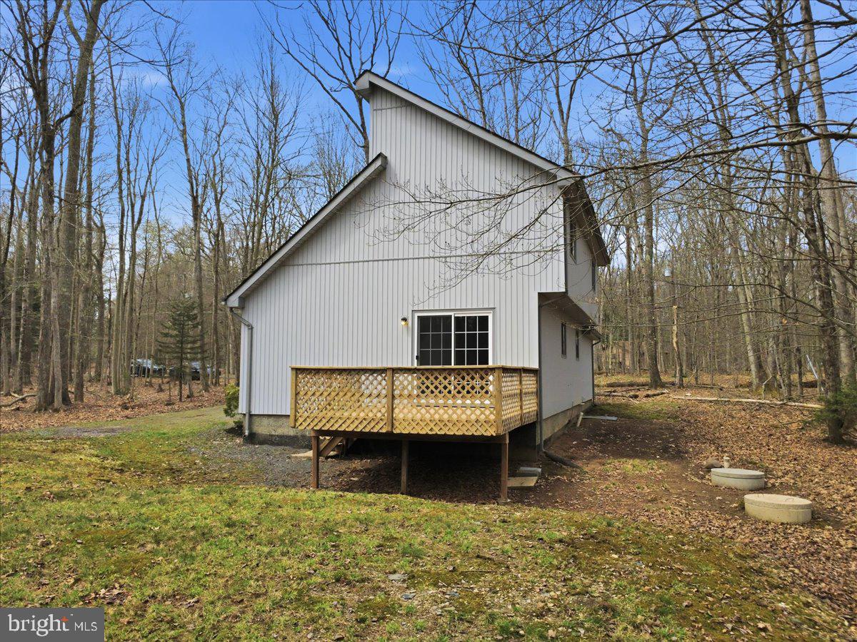 HOLIDAY POCONO - Residential