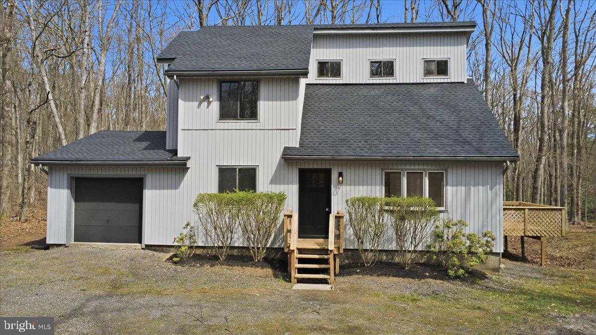 HOLIDAY POCONO - Residential
