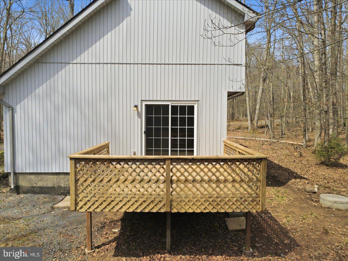 HOLIDAY POCONO - Residential