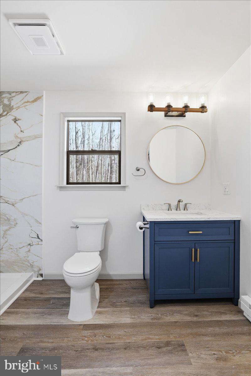 HOLIDAY POCONO - Residential