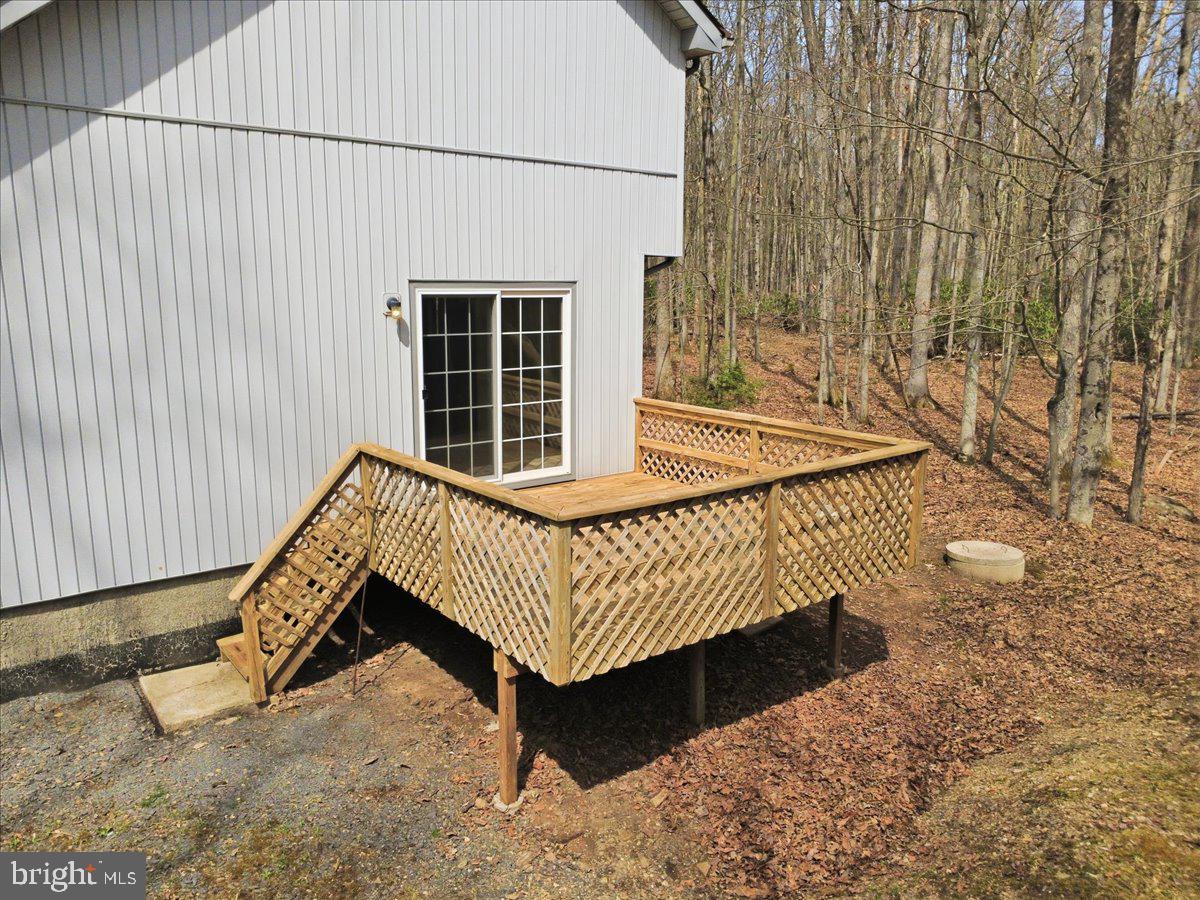 HOLIDAY POCONO - Residential