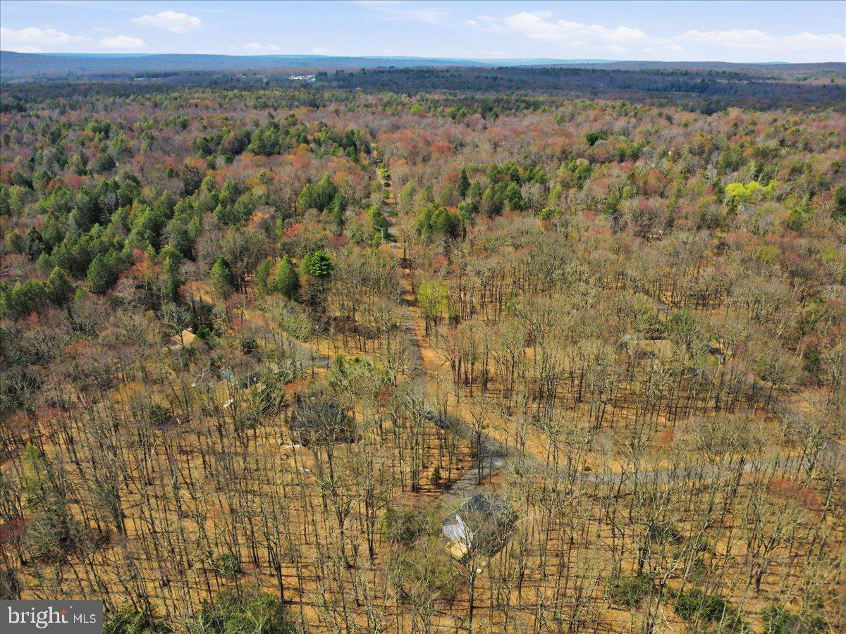 HOLIDAY POCONO - Residential