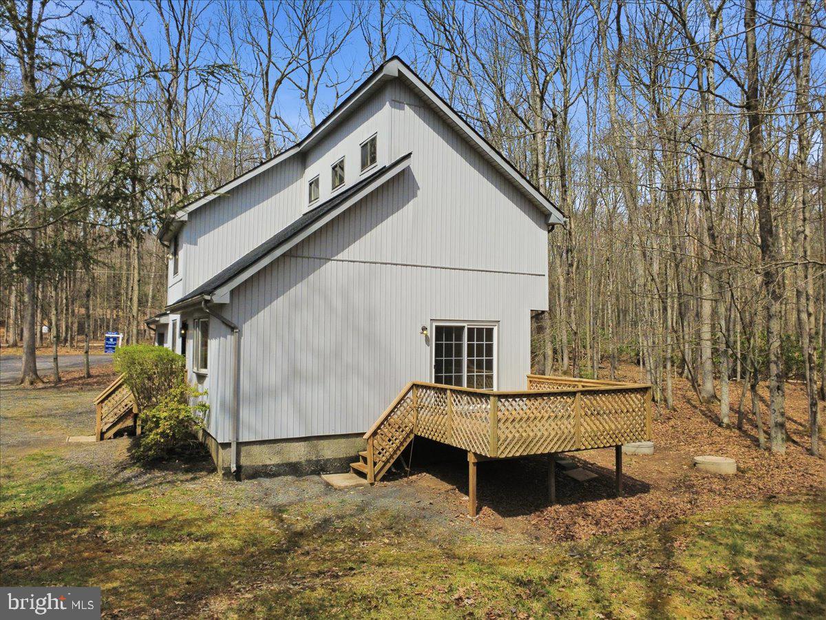 HOLIDAY POCONO - Residential