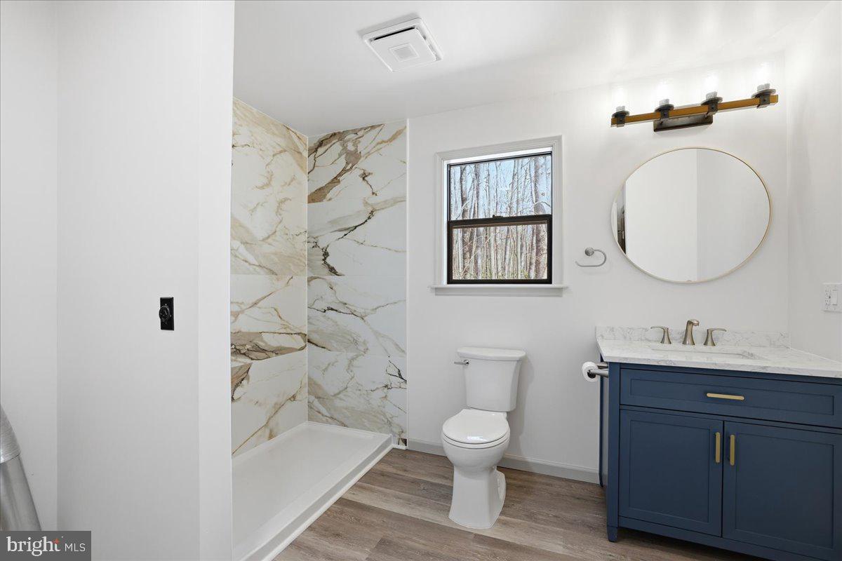 HOLIDAY POCONO - Residential