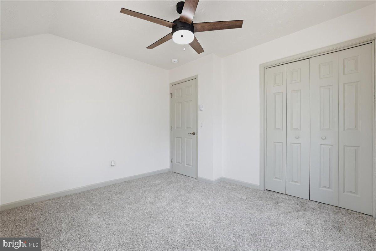 HOLIDAY POCONO - Residential
