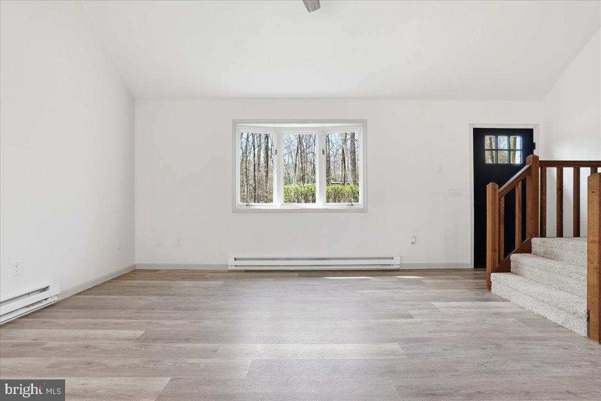 HOLIDAY POCONO - Residential