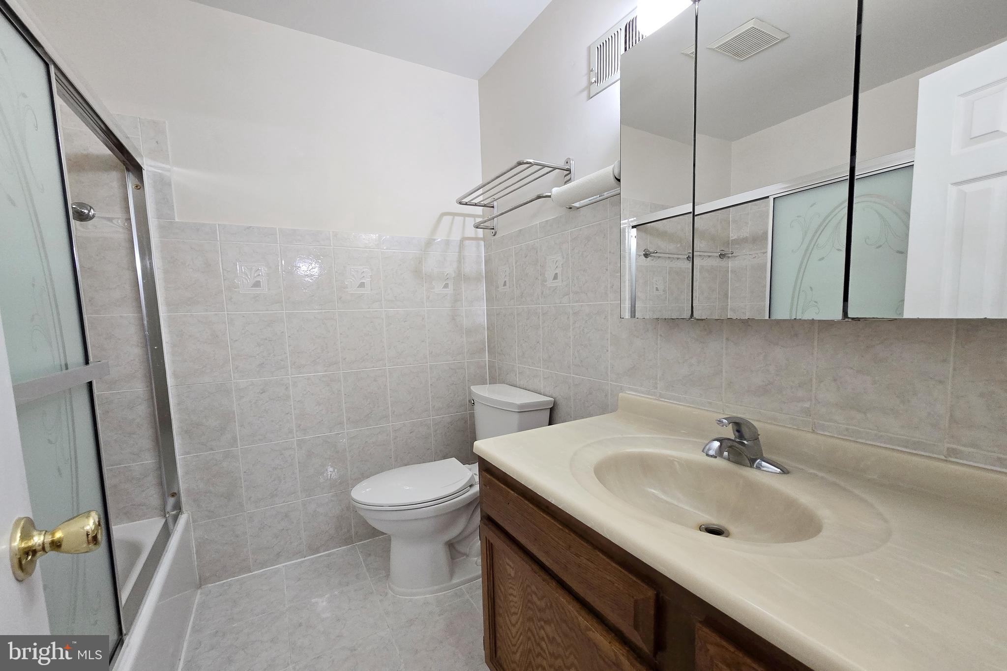 FAIRMONT - Residential