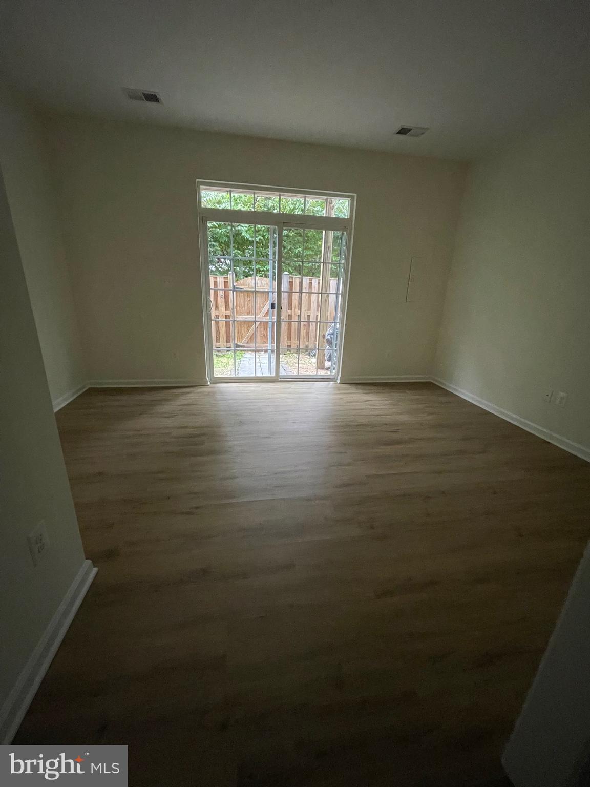 FALLS GROVE CONDOMINIUM - Residential Lease