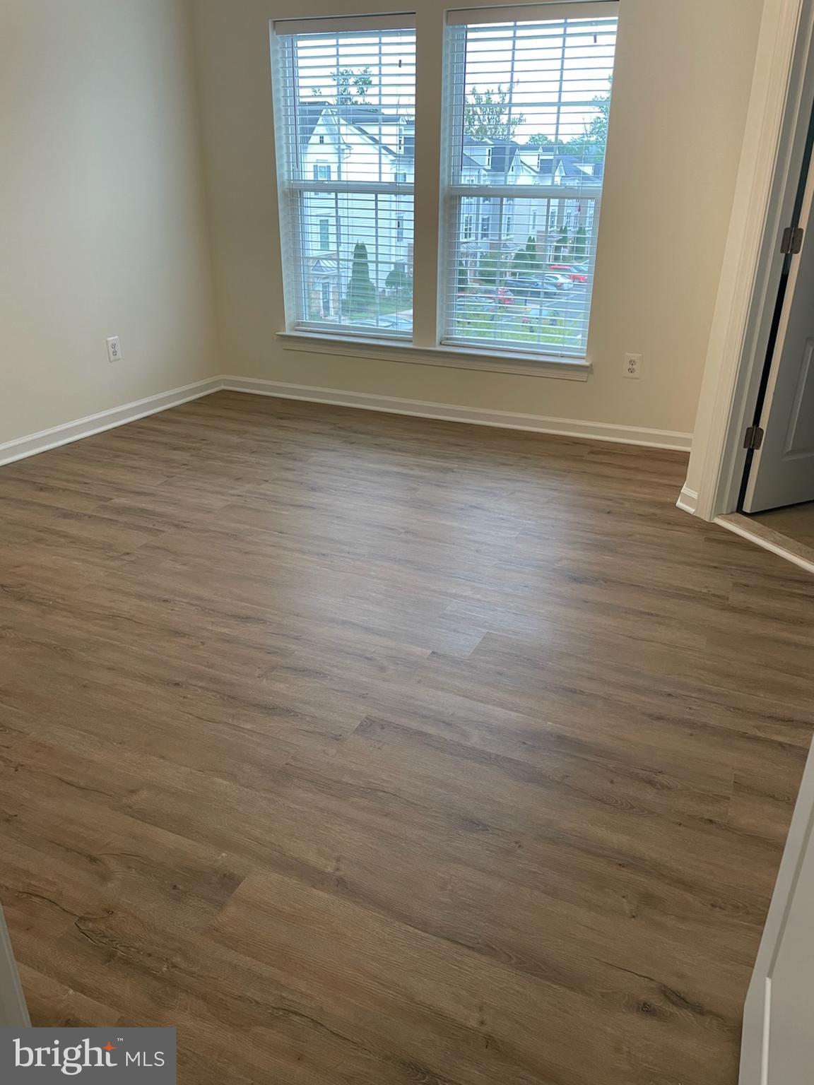 FALLS GROVE CONDOMINIUM - Residential Lease