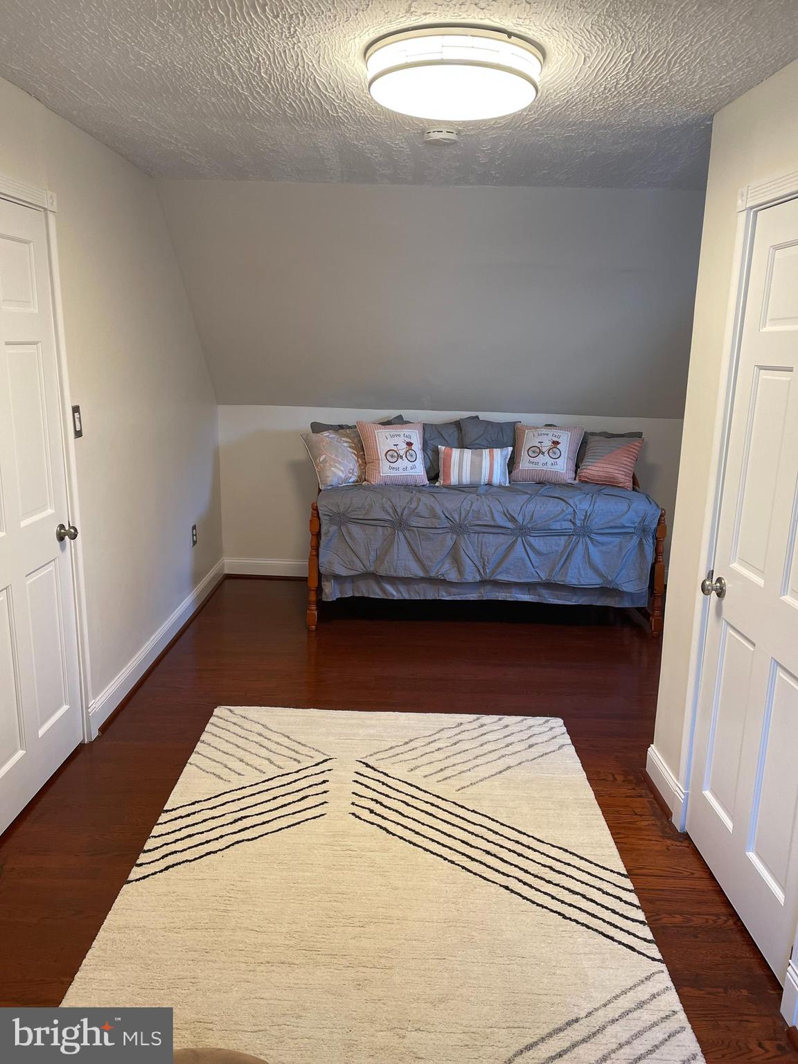 GR CAPITOL HEIGHTS - Residential