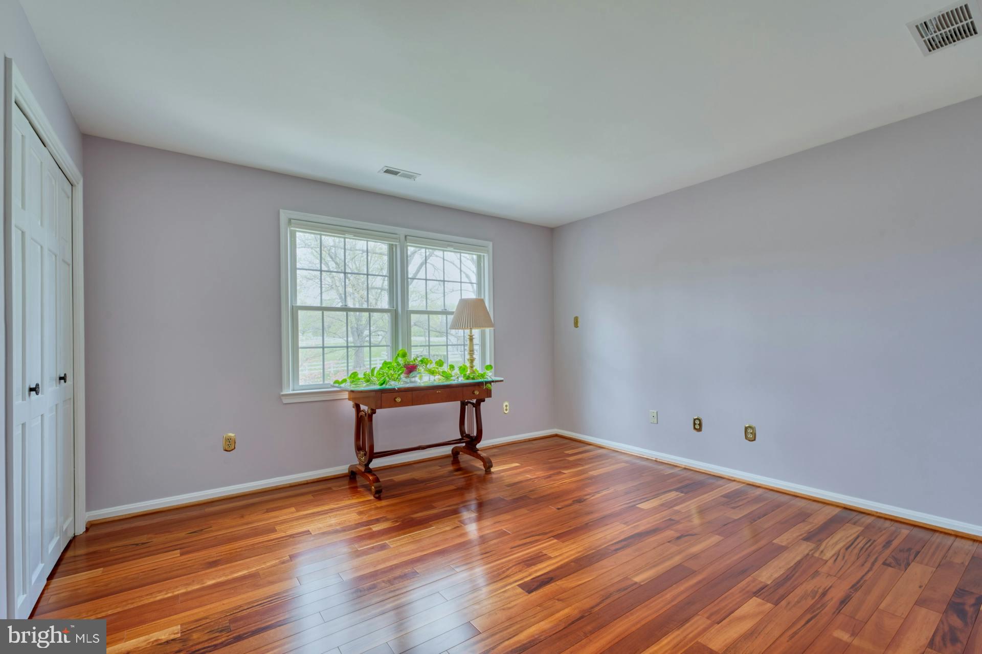 CLOVERLEAF FARM ESTATES - Residential