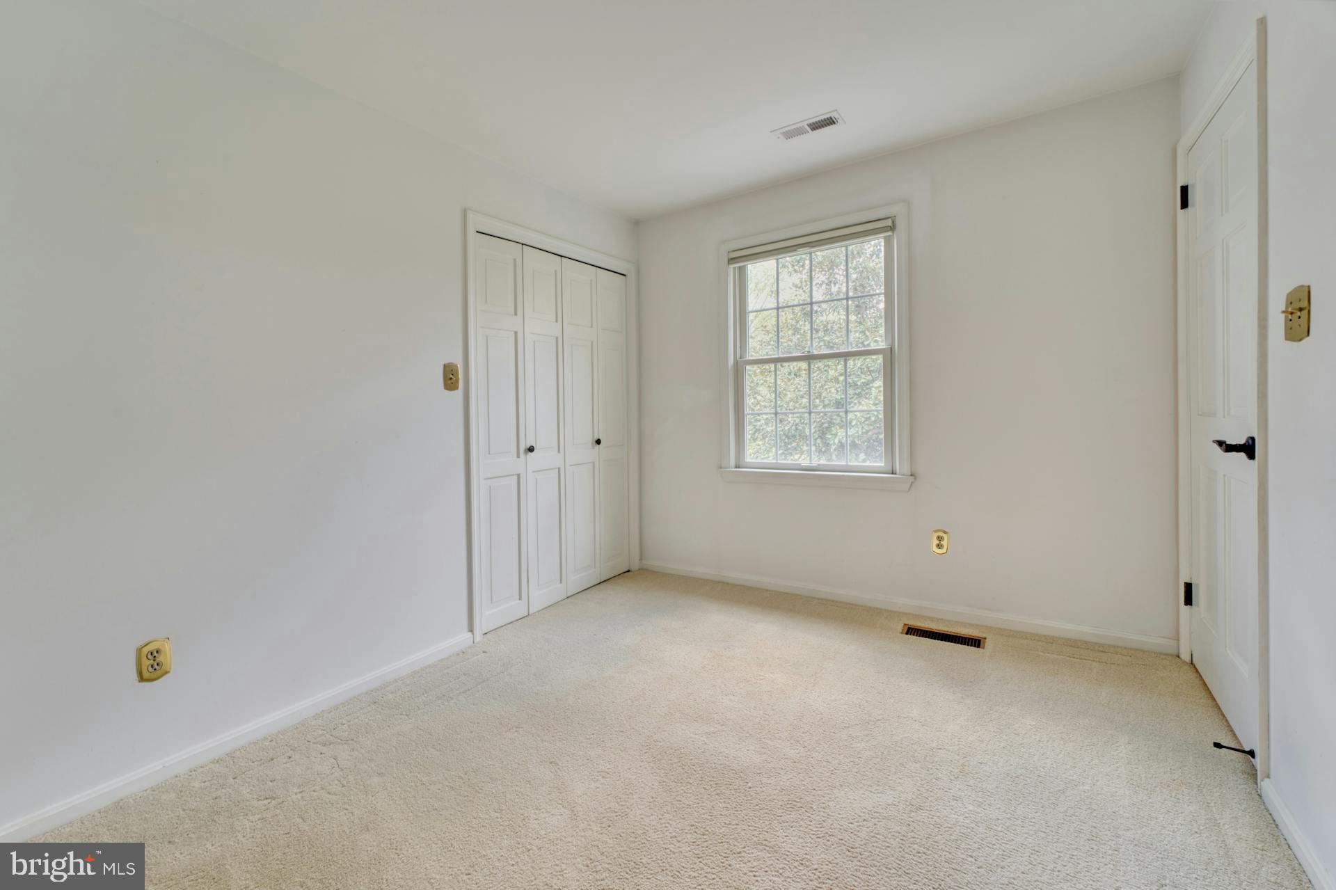 CLOVERLEAF FARM ESTATES - Residential