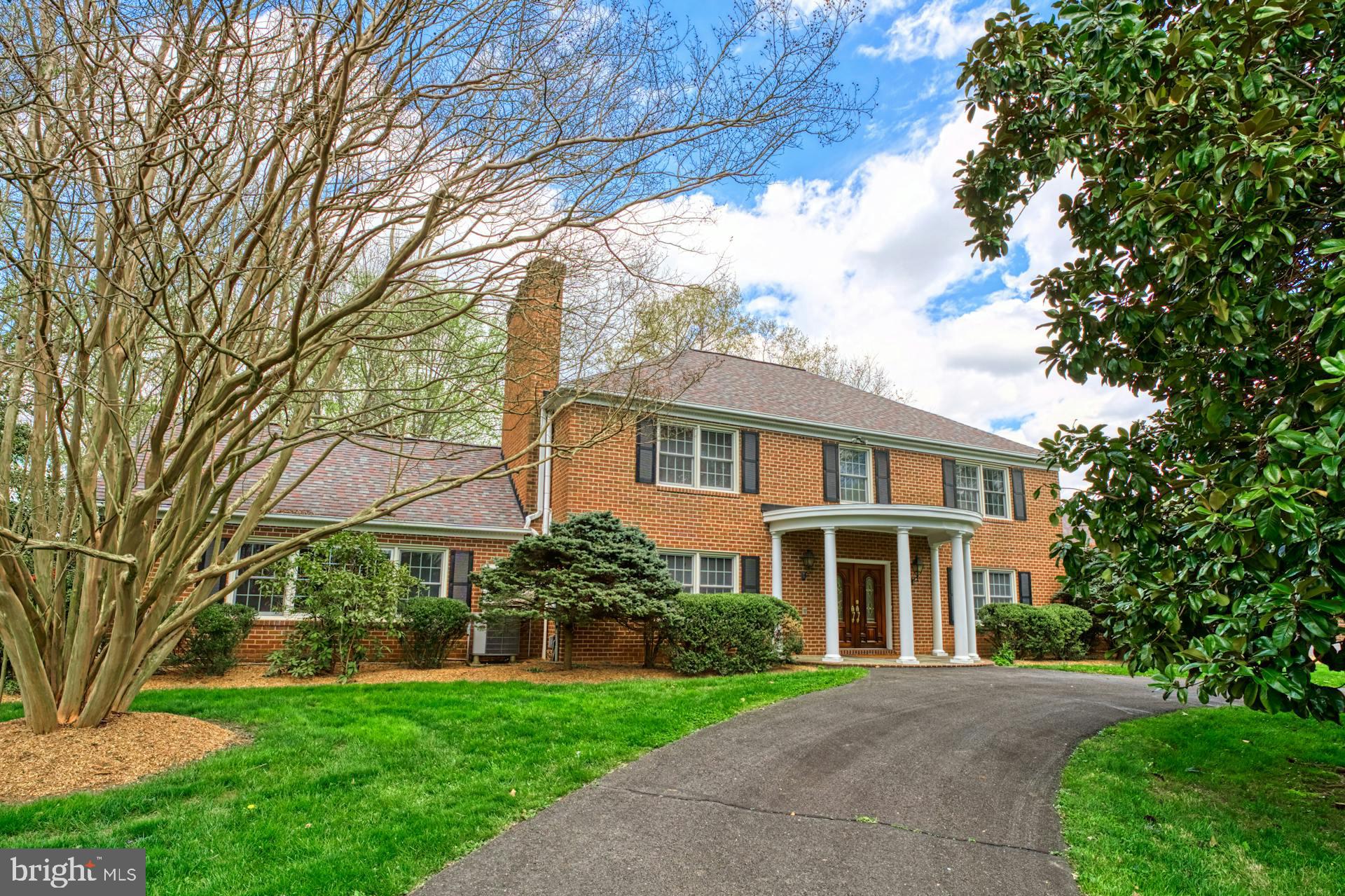 CLOVERLEAF FARM ESTATES - Residential