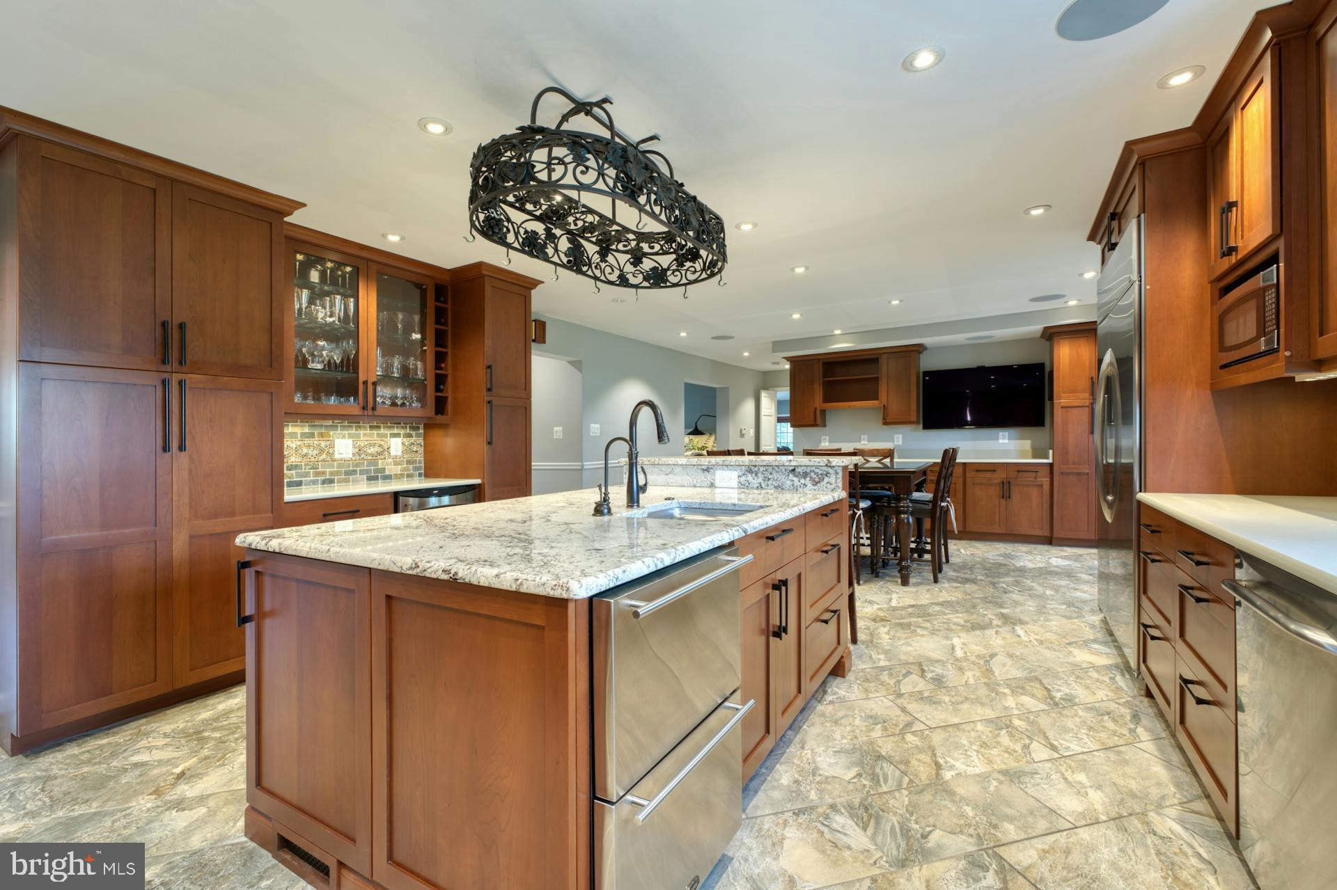 CLOVERLEAF FARM ESTATES - Residential