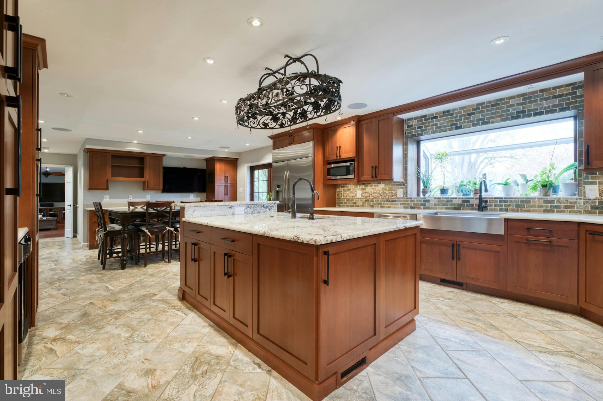 CLOVERLEAF FARM ESTATES - Residential