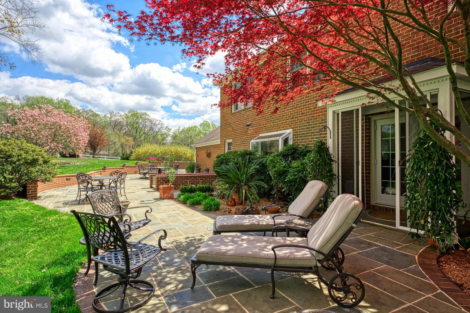 CLOVERLEAF FARM ESTATES - Residential