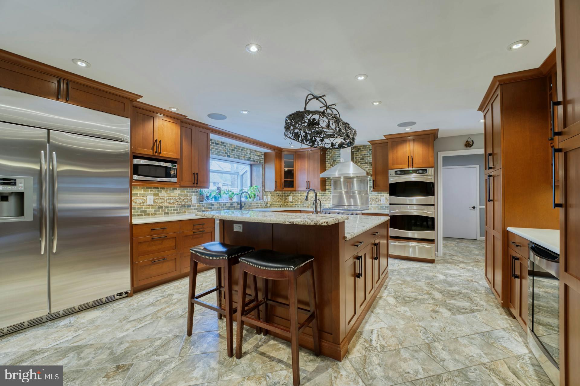 CLOVERLEAF FARM ESTATES - Residential