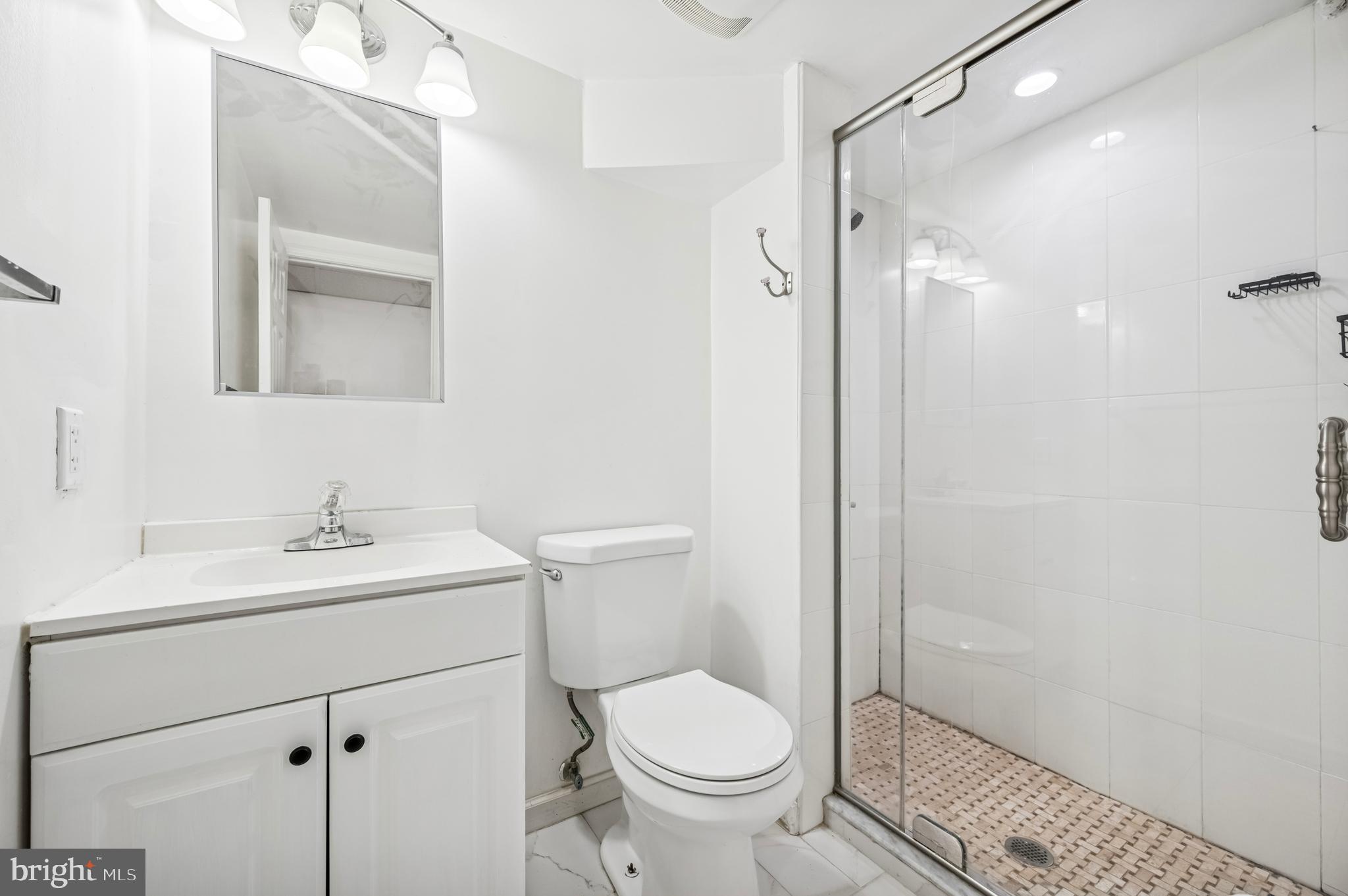 MAYFAIR (WEST) - Residential