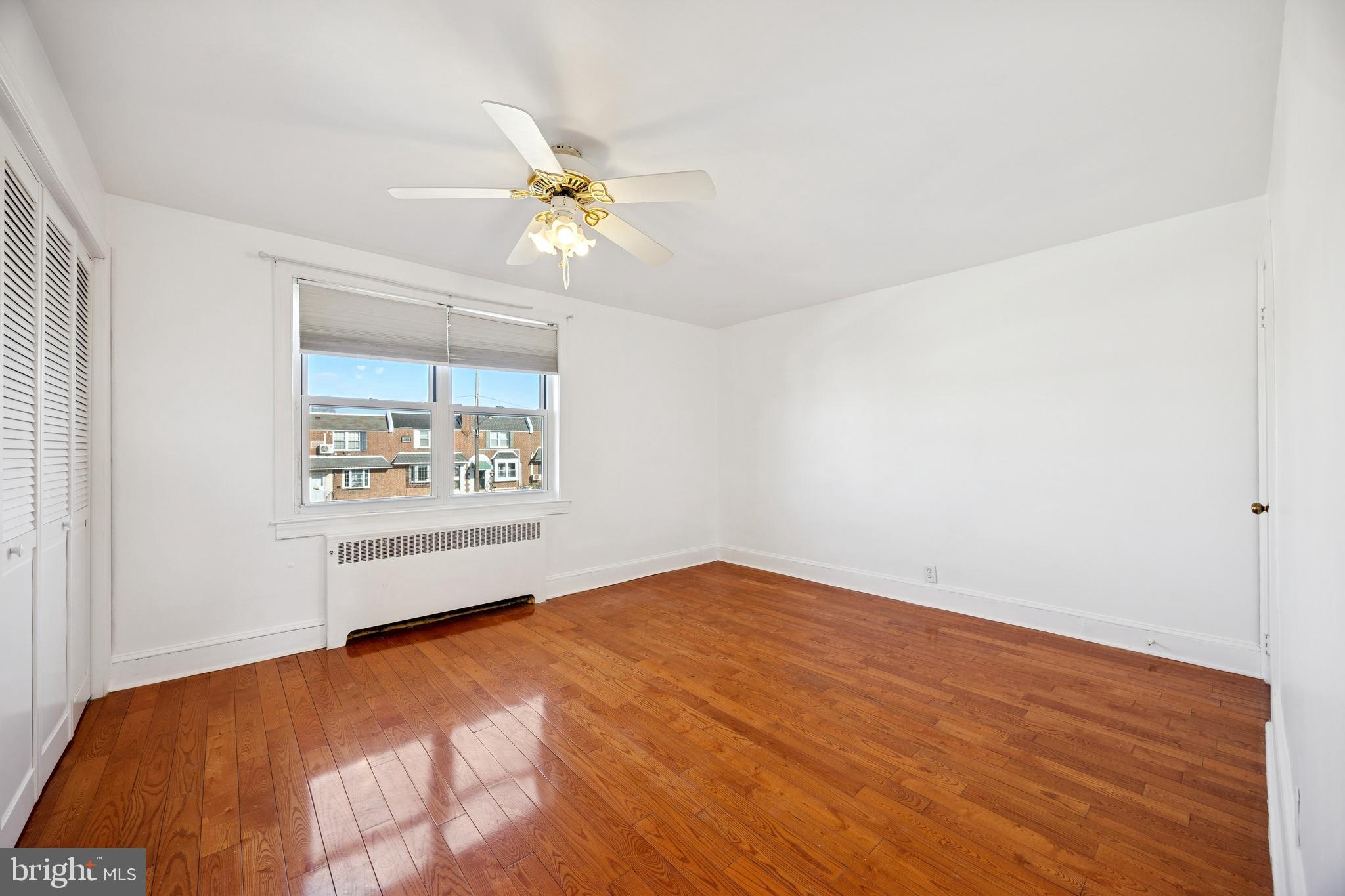 MAYFAIR (WEST) - Residential