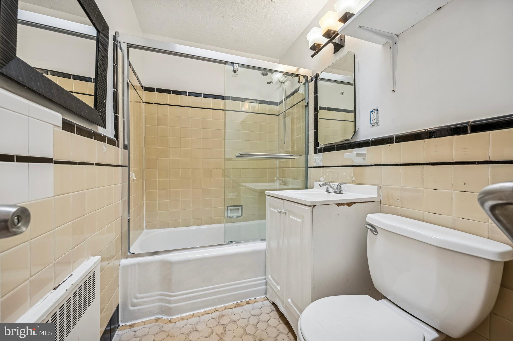 MAYFAIR (WEST) - Residential