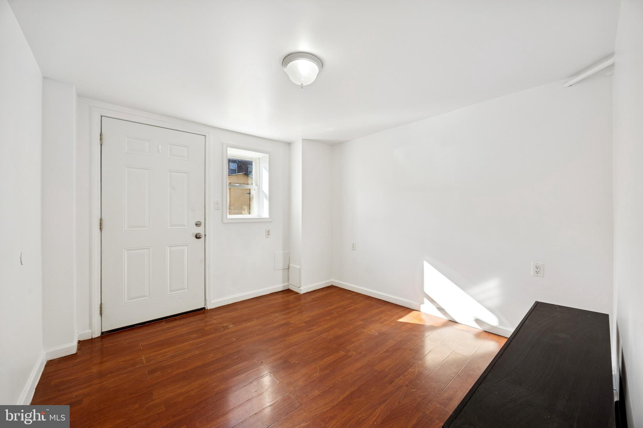 MAYFAIR (WEST) - Residential