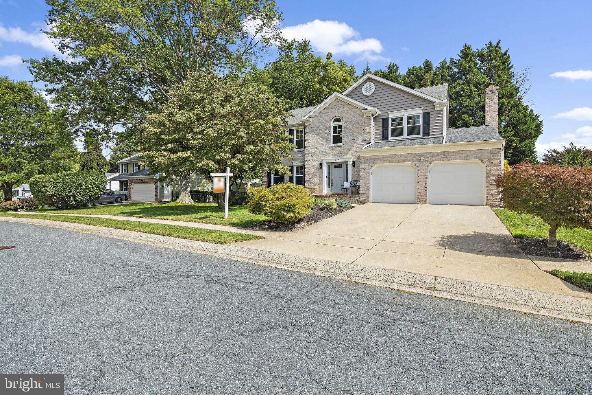 792 DELRAY DRIVE
