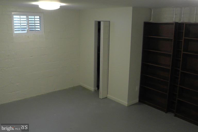 FERNWOOD - Residential Lease