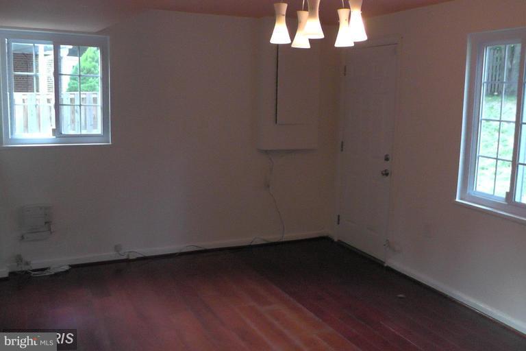 FERNWOOD - Residential Lease