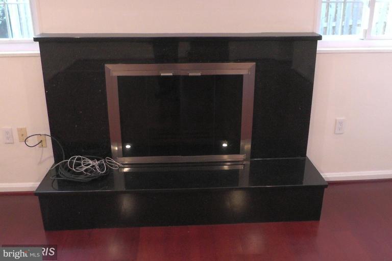 FERNWOOD - Residential Lease