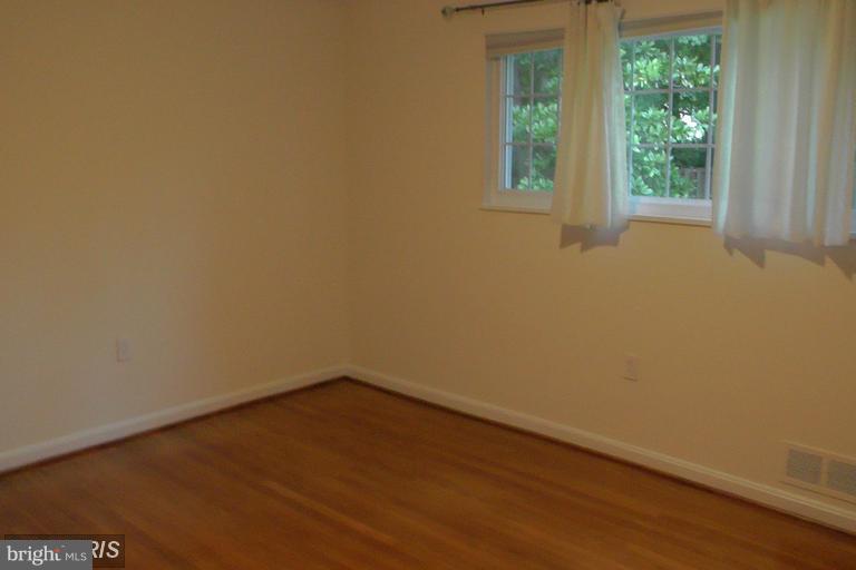 FERNWOOD - Residential Lease