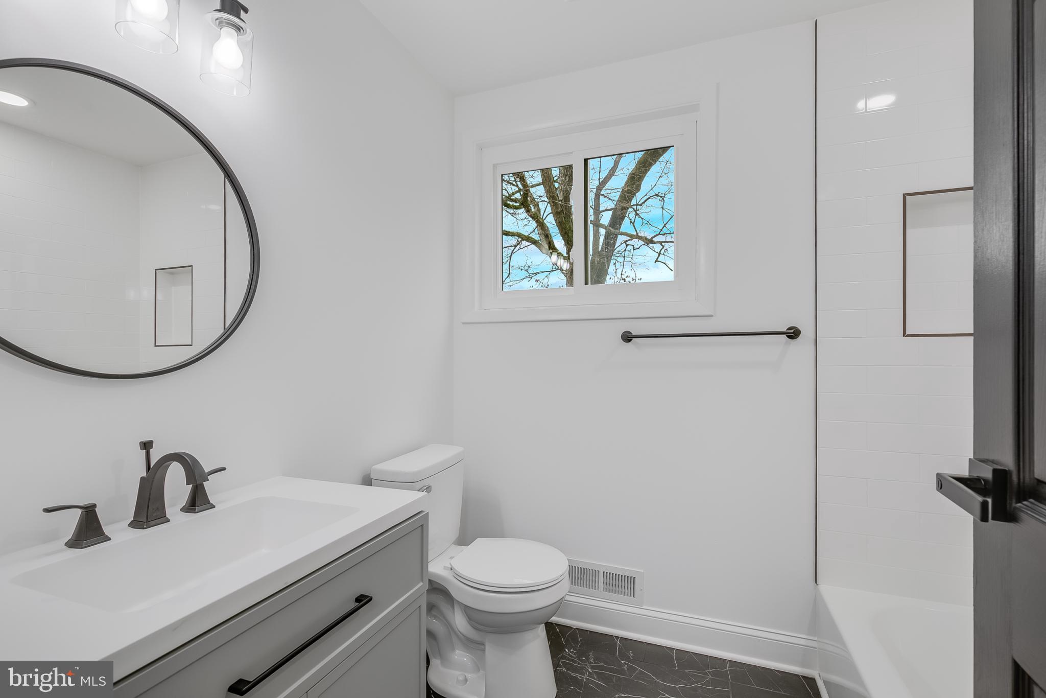 MUNROE GARDENS - Residential