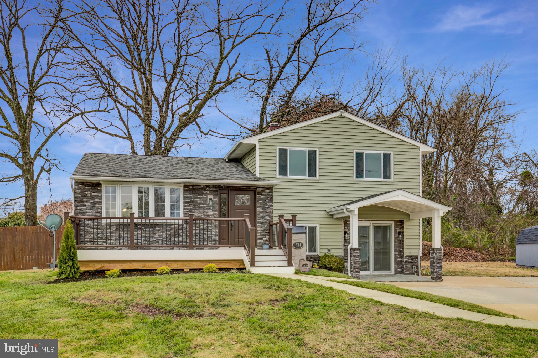 MUNROE GARDENS - Residential