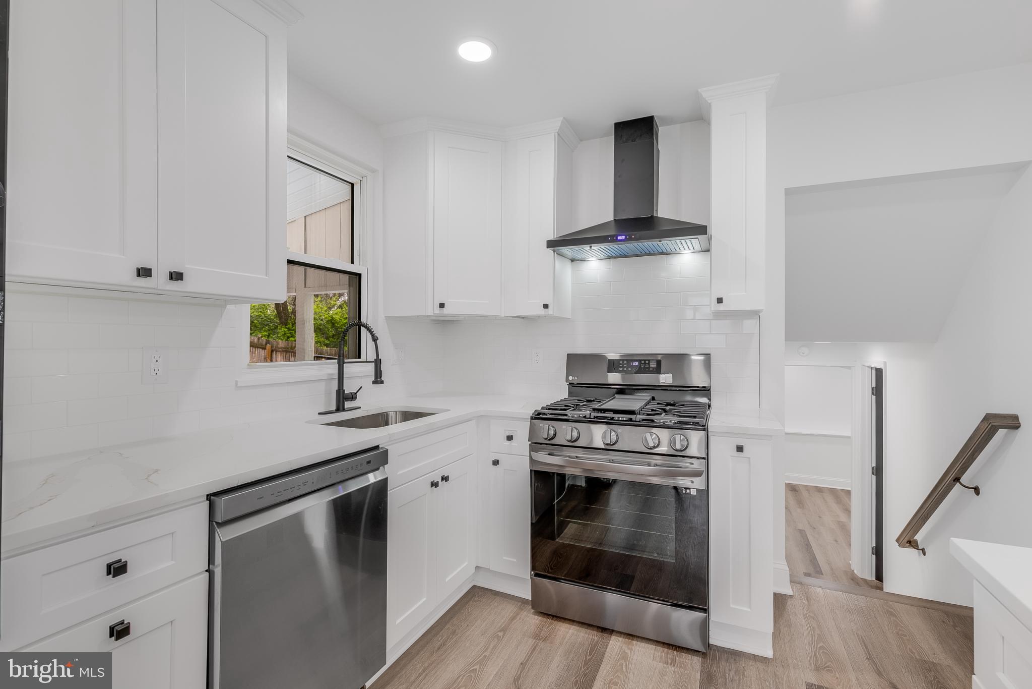 MUNROE GARDENS - Residential