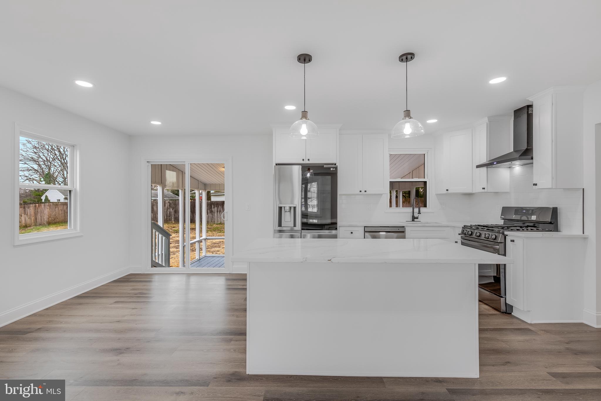 MUNROE GARDENS - Residential