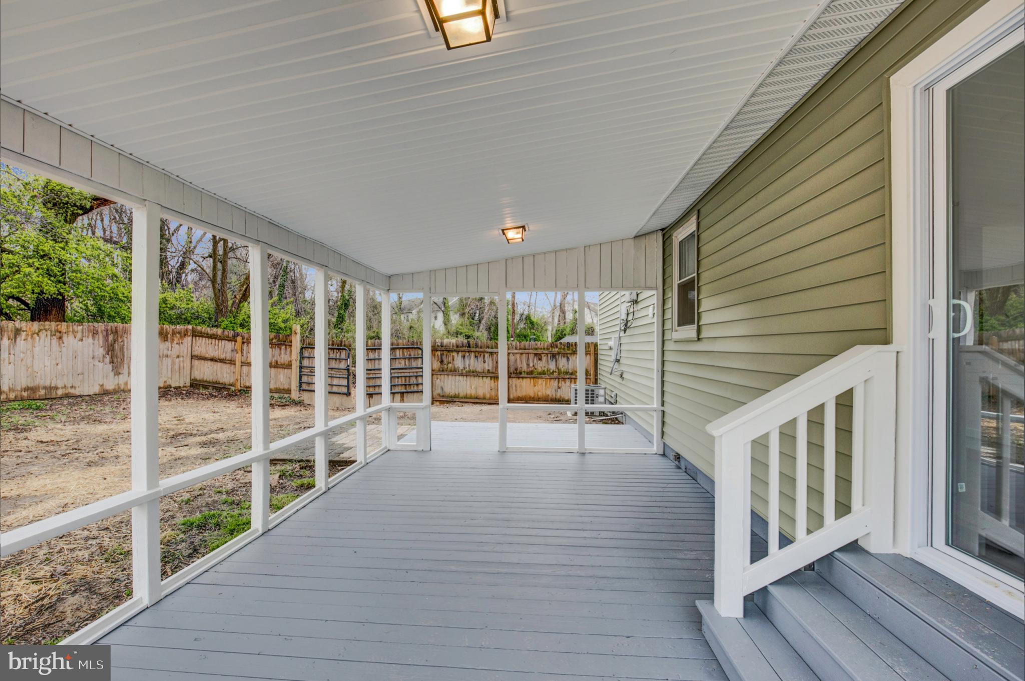 MUNROE GARDENS - Residential