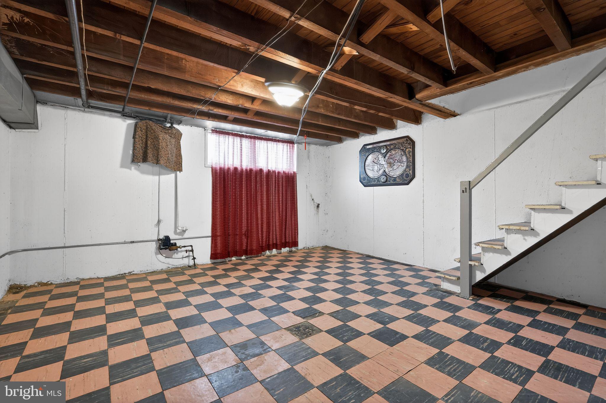 MAYFAIR (WEST) - Residential