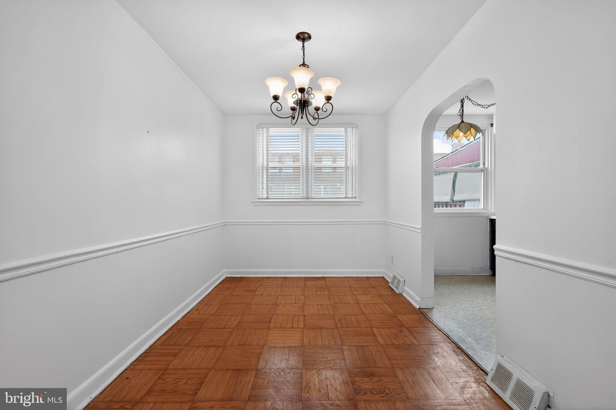 MAYFAIR (WEST) - Residential