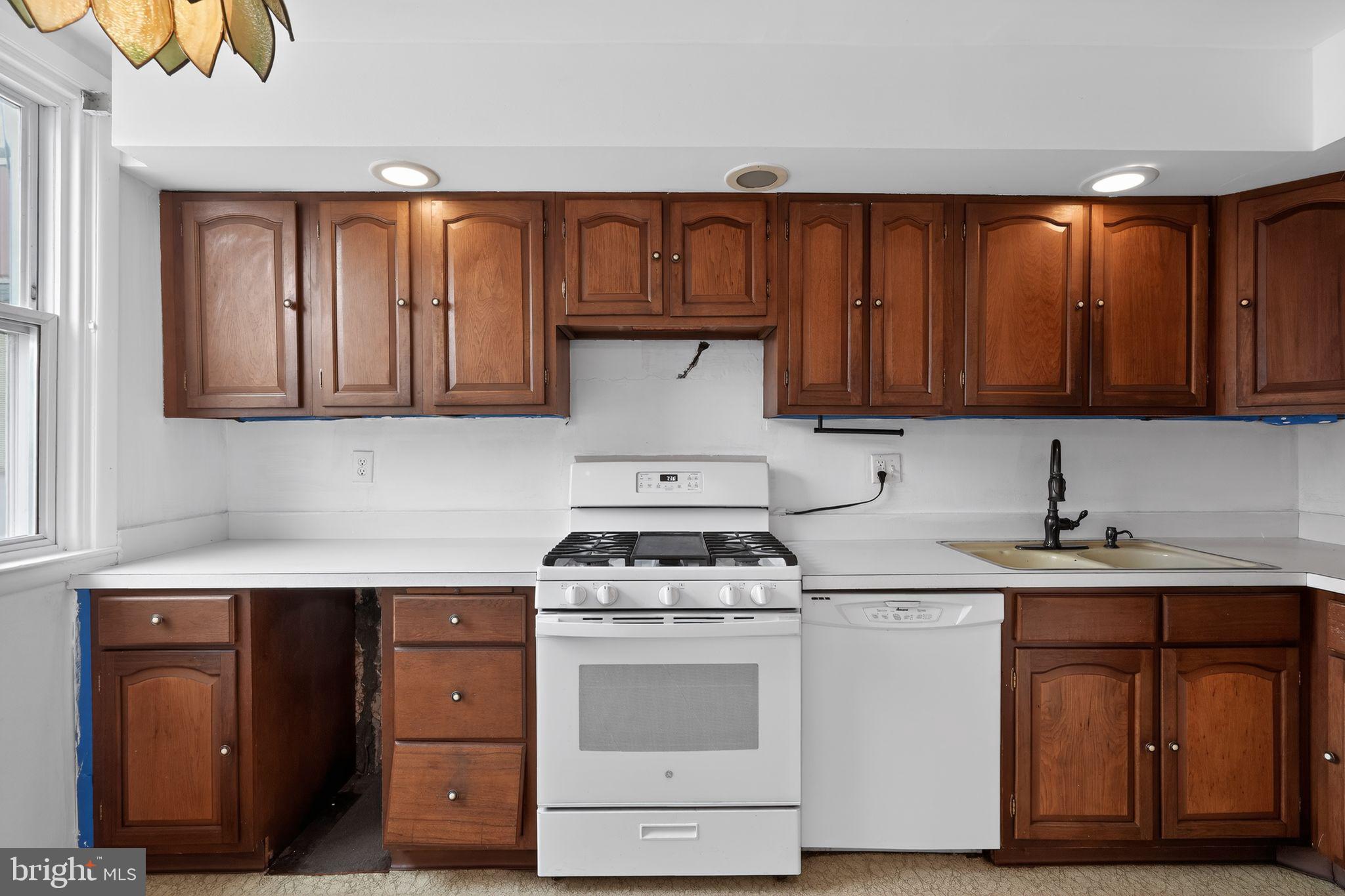 MAYFAIR (WEST) - Residential