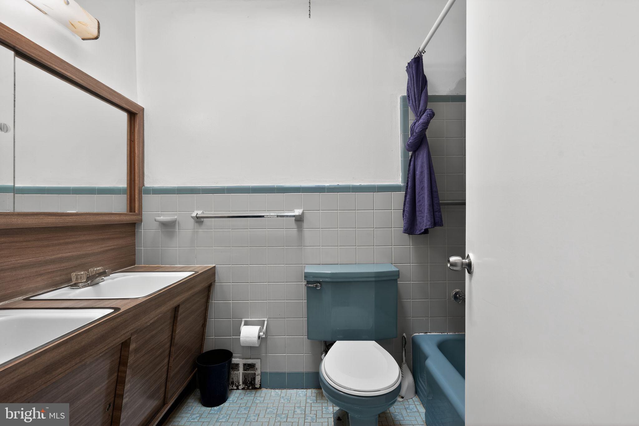 MAYFAIR (WEST) - Residential