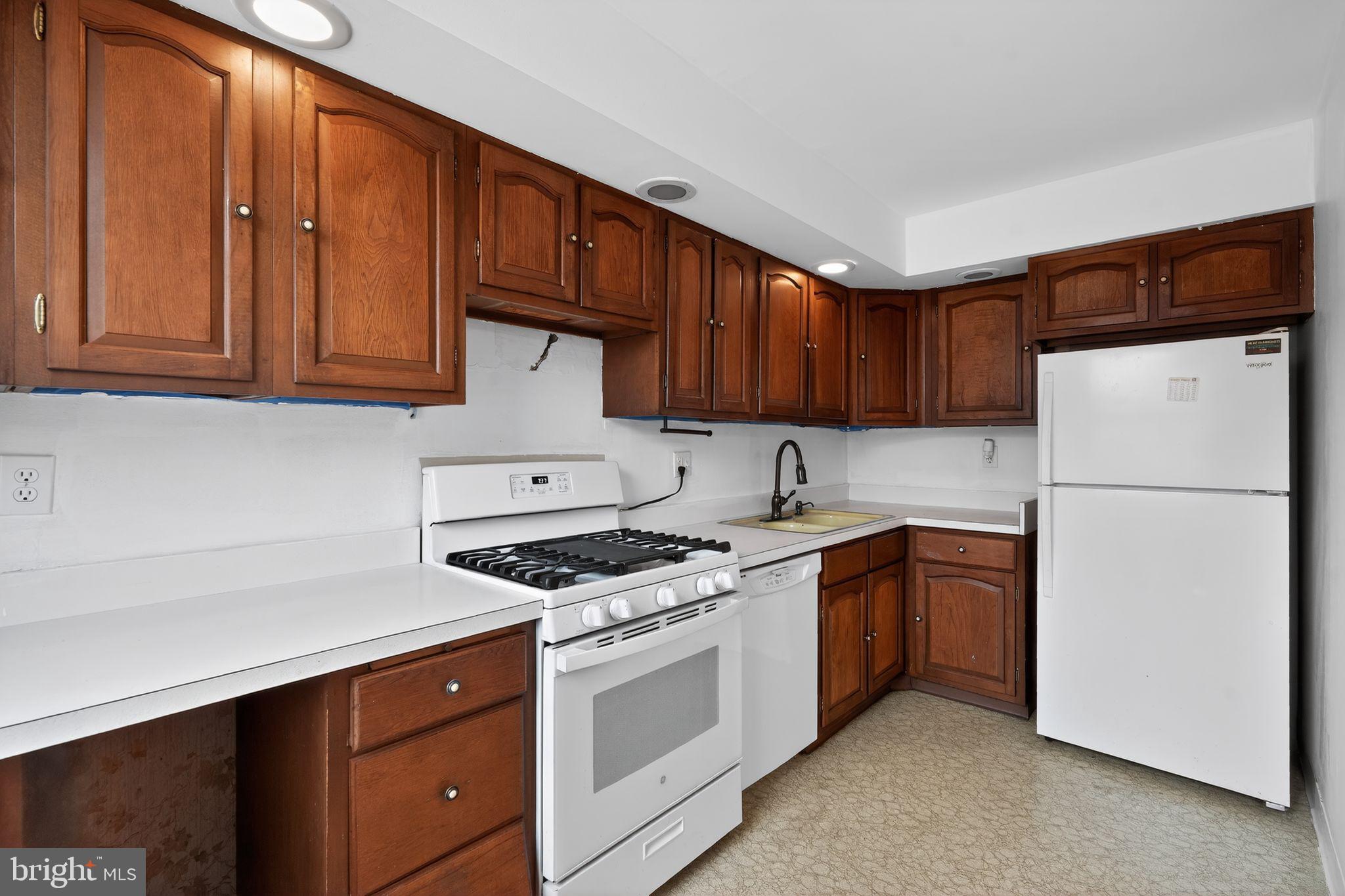 MAYFAIR (WEST) - Residential