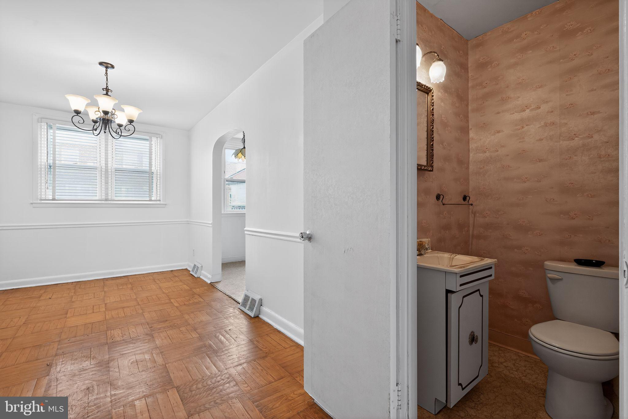 MAYFAIR (WEST) - Residential