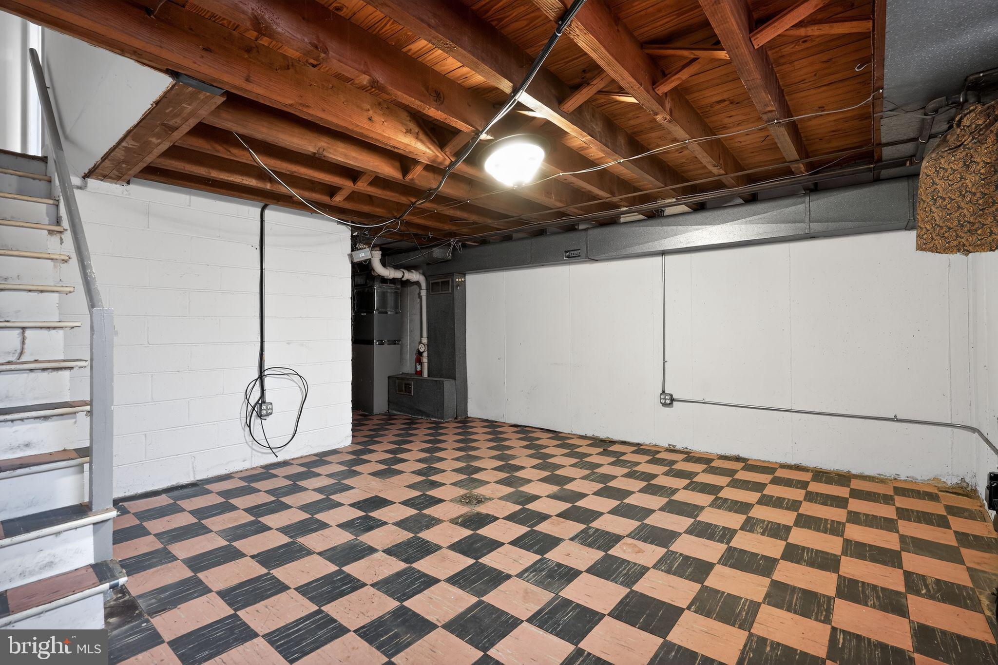 MAYFAIR (WEST) - Residential