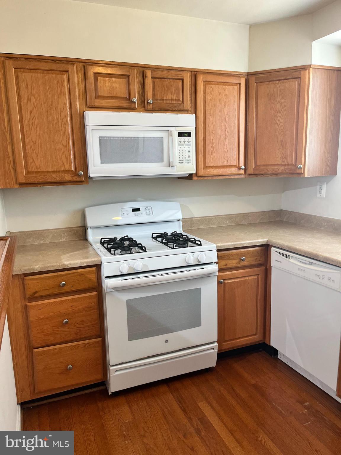 KENWOOD TOWERS - Residential Lease