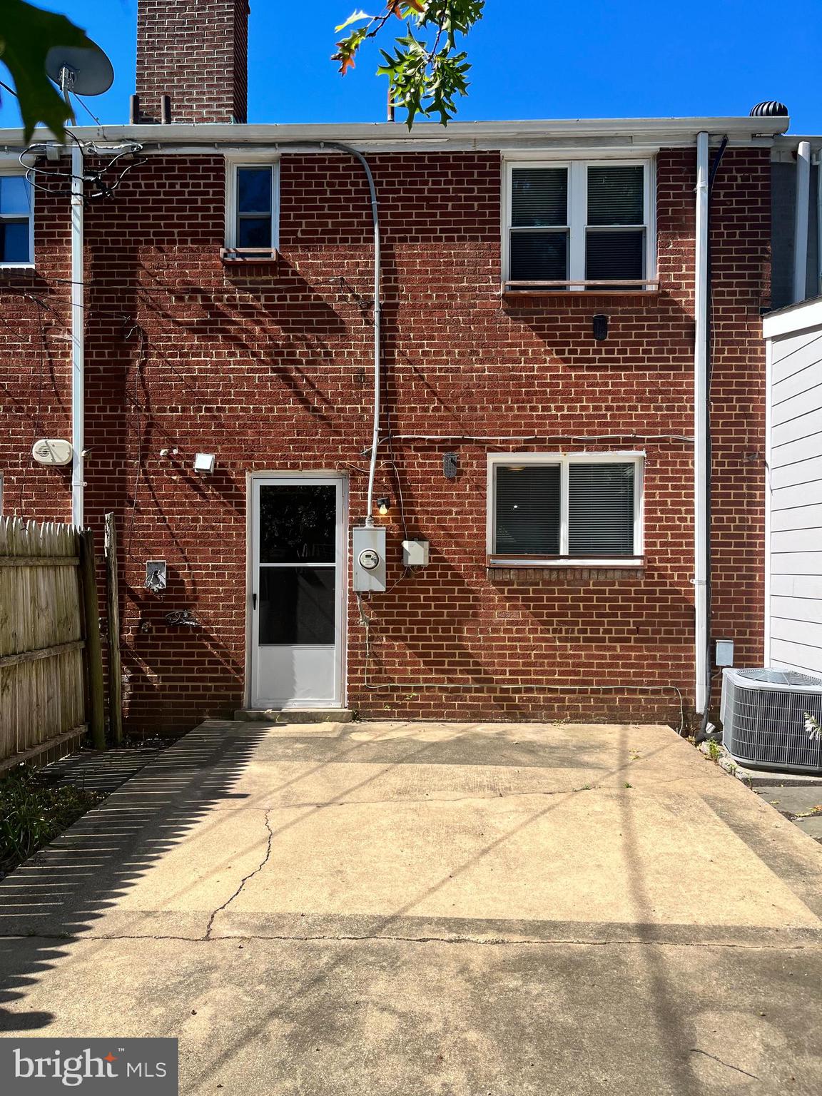 KENWOOD TOWERS - Residential Lease