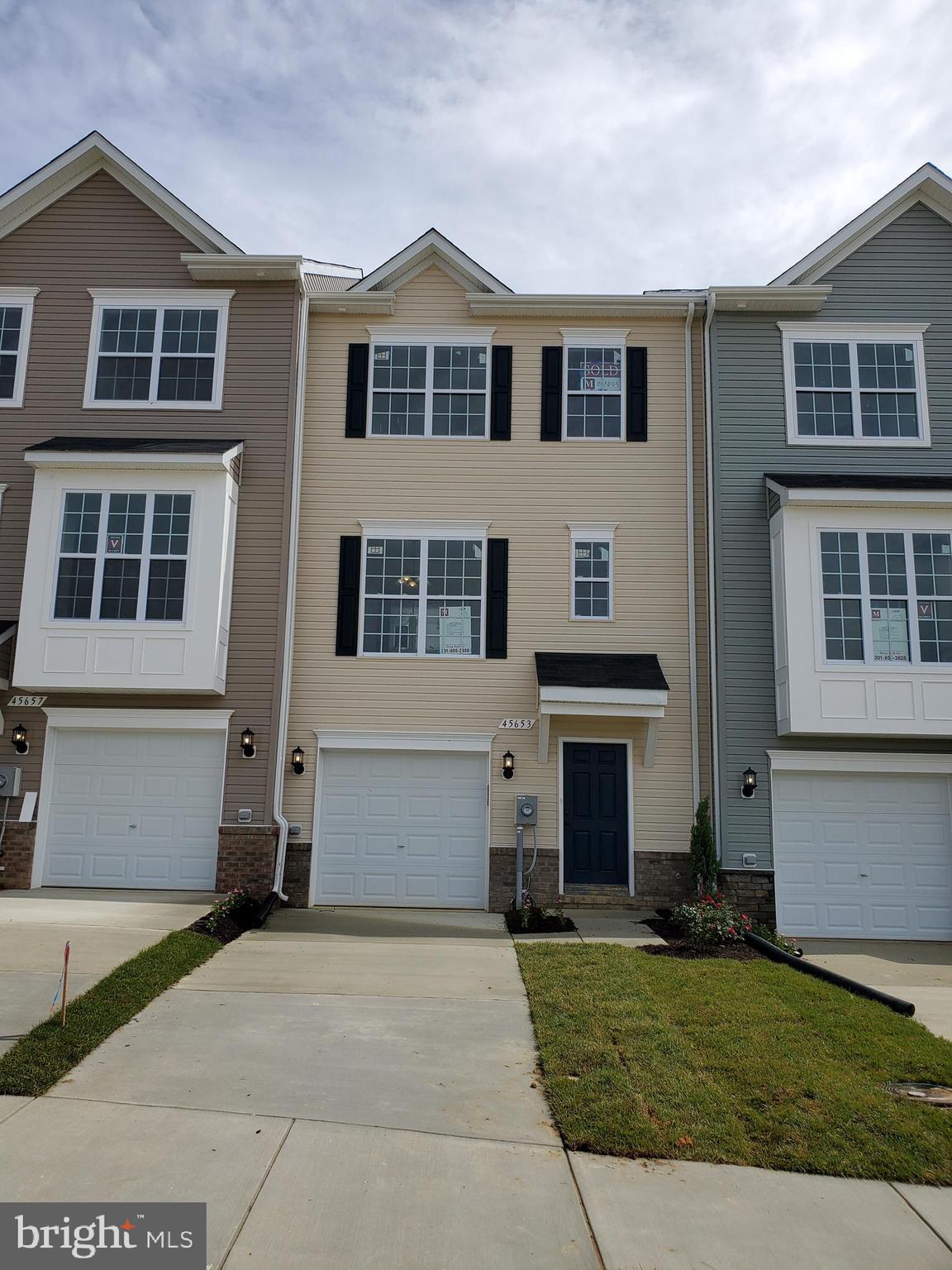 ELIZABETH HILLS PHASE 5 - Residential