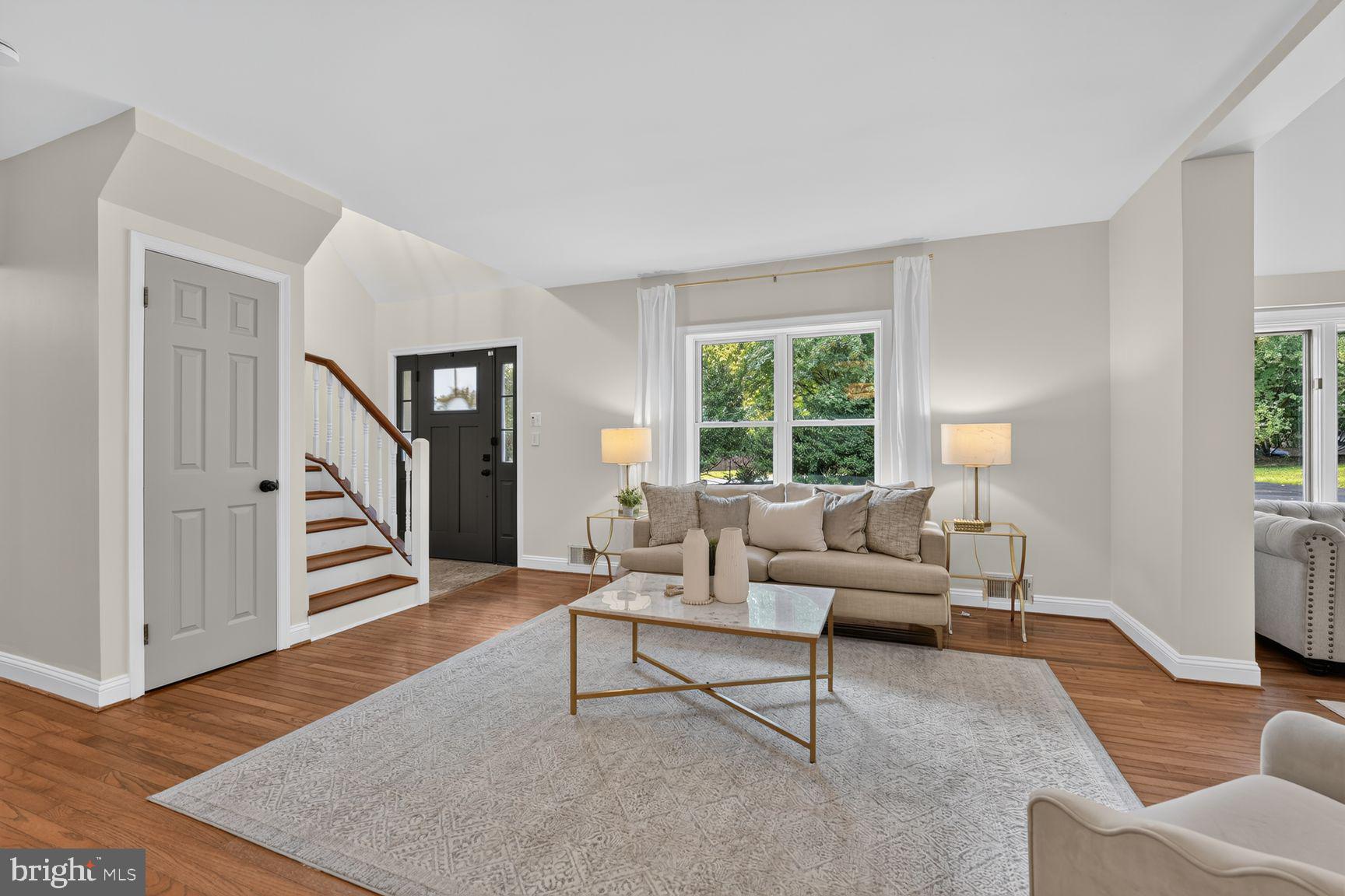 1007 EVONSHIRE LANE
